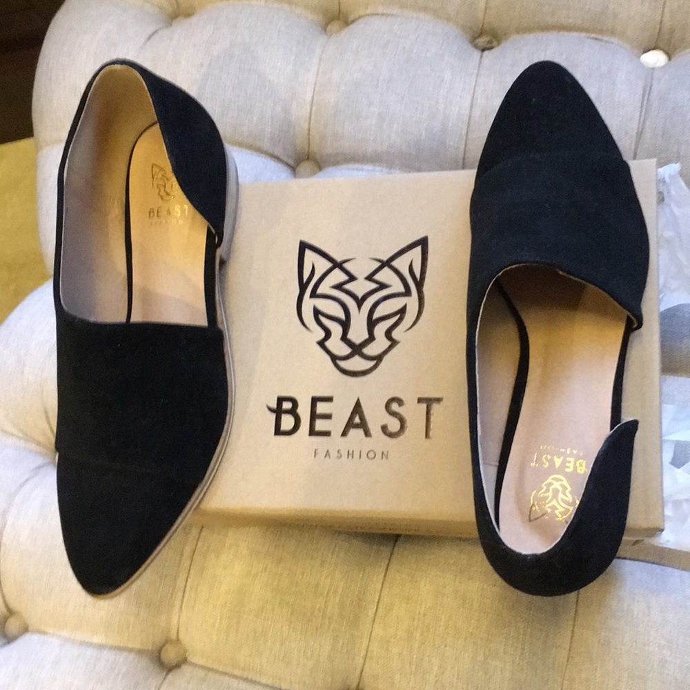 Black fashion flats